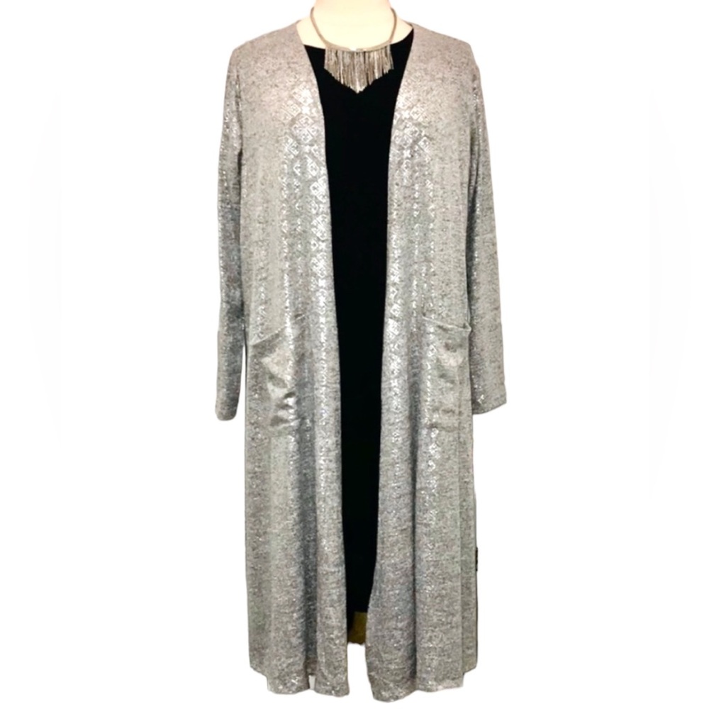 Elegant Silver Cardigan Duster XL - Picture 2 of 15
